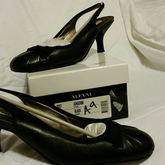 macy's low heel pumps